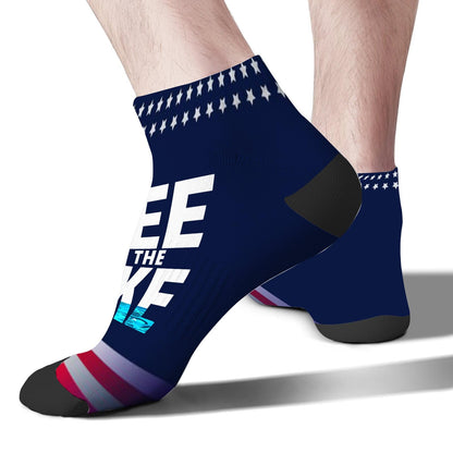 I Pee In The Lake Funny Vacation Partys Mens Crew Socks Crew Sock Women